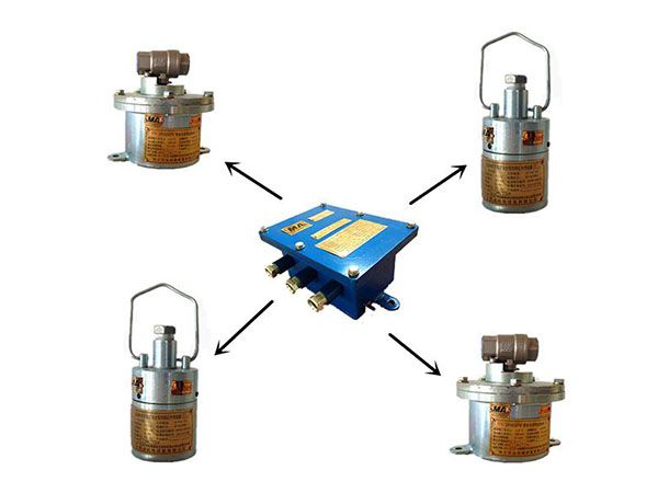 ZP127礦用自動(dòng)灑水降塵裝置---風(fēng)水聯(lián)動(dòng)噴霧降塵裝置